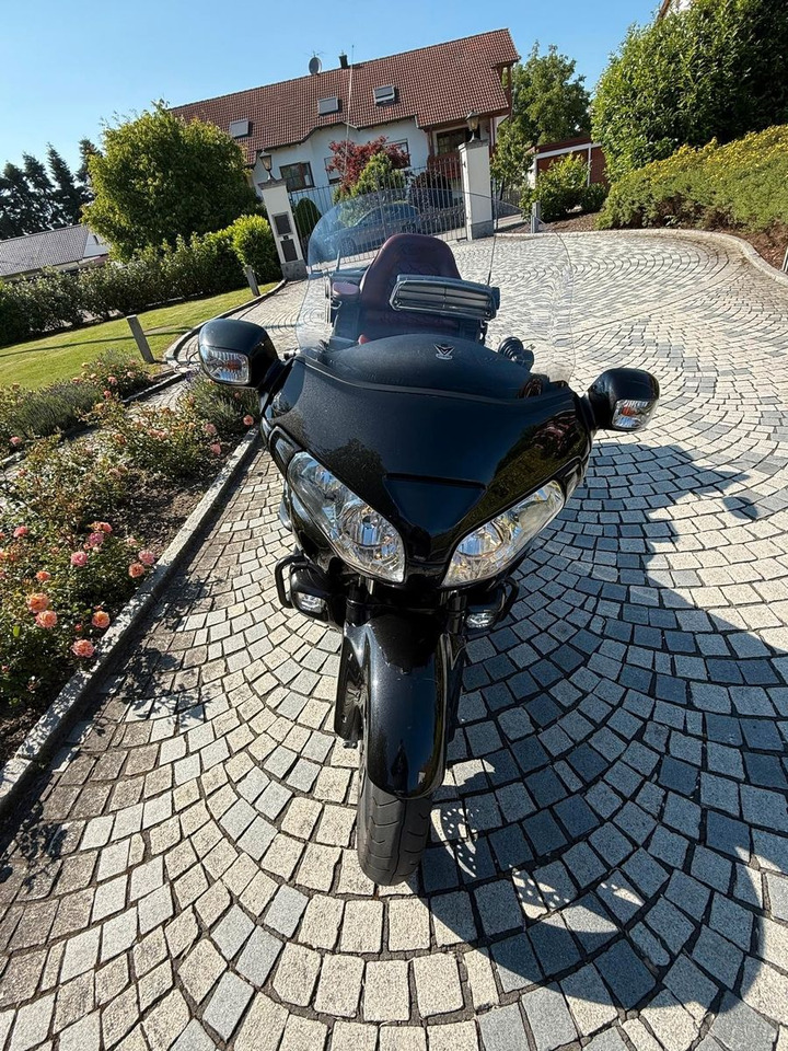 Honda GL1800 SC47*Krossline*Audio*Wilbers*SR Racing - Мотоциклет: снимка 2 Honda GL1800 SC47*Krossline*Audio*Wilbers*SR Racing - Мотоциклет: снимка 2