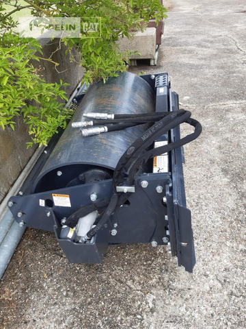 Bobcat Vibrationswalze 48 - Валяк: снимка 1 Bobcat Vibrationswalze 48 - Валяк: снимка 1