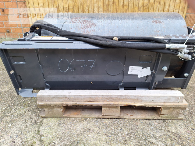 Bobcat Vibrationswalze 48 - Валяк: снимка 4 Bobcat Vibrationswalze 48 - Валяк: снимка 4