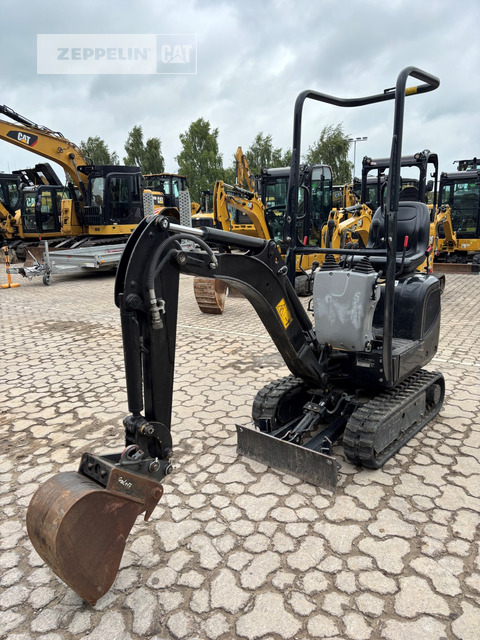 Cat 300.9D - Мини багер: снимка 1 Cat 300.9D - Мини багер: снимка 1