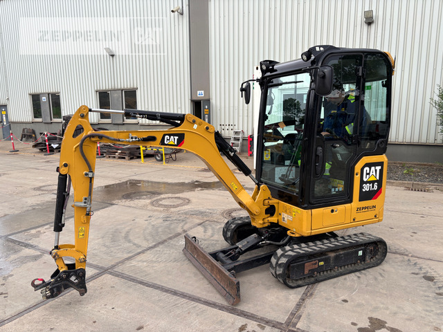 Cat 301.6-05A - Мини багер: снимка 1 Cat 301.6-05A - Мини багер: снимка 1
