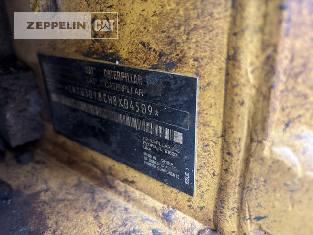 Cat 301.8-05A - Мини багер: снимка 2 Cat 301.8-05A - Мини багер: снимка 2