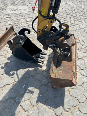 Мини багер Cat 301.8-05A: снимка 14