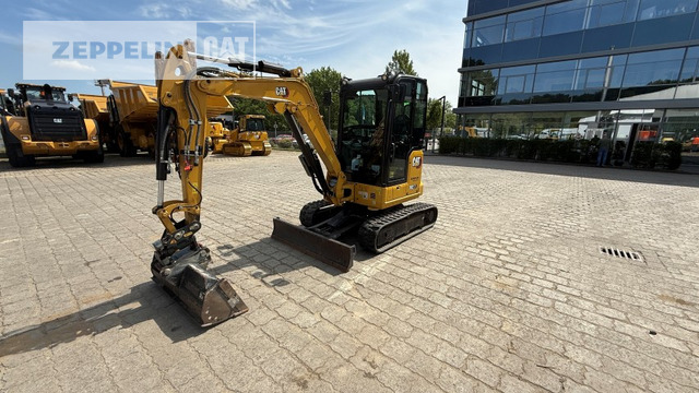 Cat 302.7CR-07 - Мини багер: снимка 1 Cat 302.7CR-07 - Мини багер: снимка 1