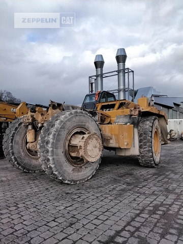 Кариерен самосвал Cat 777F: снимка 17