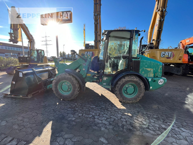 Cat 906M - Колесен товарач: снимка 1 Cat 906M - Колесен товарач: снимка 1
