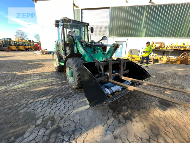 Cat 906M - Колесен товарач: снимка 3 Cat 906M - Колесен товарач: снимка 3