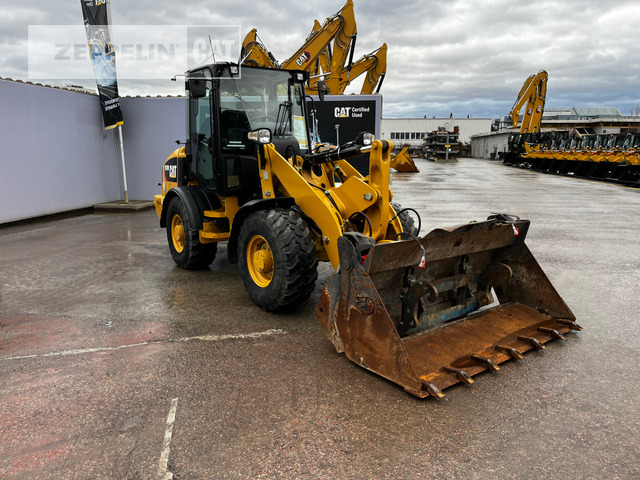 Колесен товарач Cat 907M: снимка 6