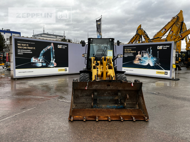 Колесен товарач Cat 907M: снимка 7