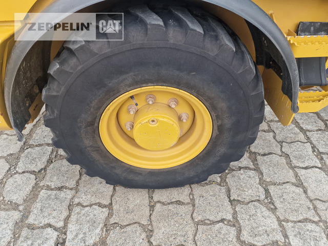 Колесен товарач Cat 907M: снимка 16