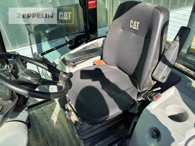 Колесен товарач Cat 908M: снимка 17