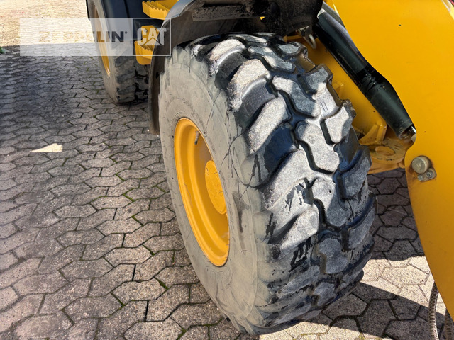 Колесен товарач Cat 908M: снимка 15
