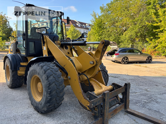 Cat 908M - Колесен товарач: снимка 5 Cat 908M - Колесен товарач: снимка 5