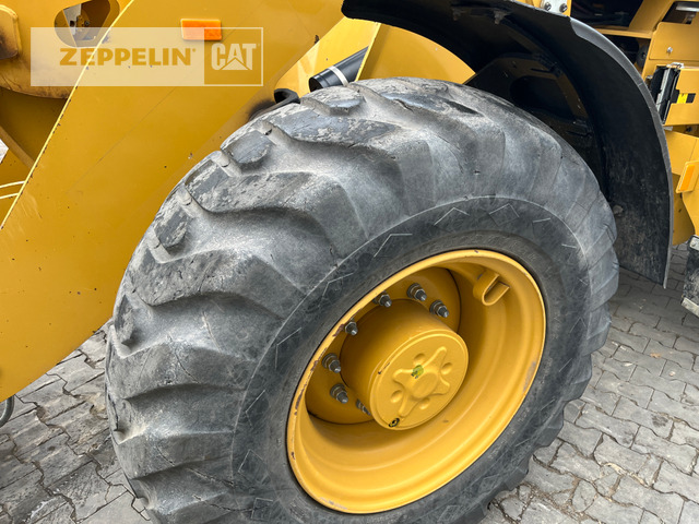 Колесен товарач Cat 918M: снимка 6