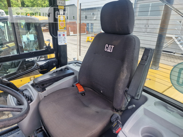 Колесен товарач Cat 918M: снимка 29