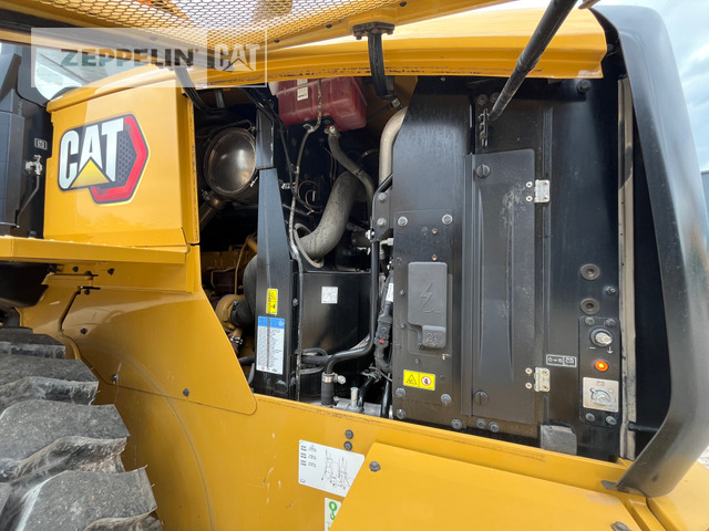 Колесен товарач Cat 926M: снимка 19