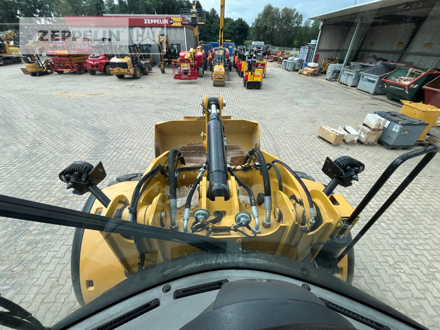 Колесен товарач Cat 926M: снимка 43