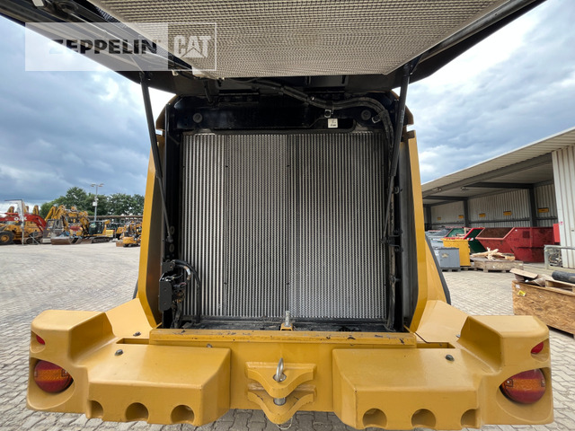 Колесен товарач Cat 926M: снимка 22