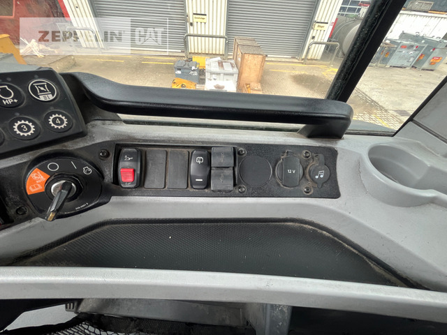Колесен товарач Cat 926M: снимка 42