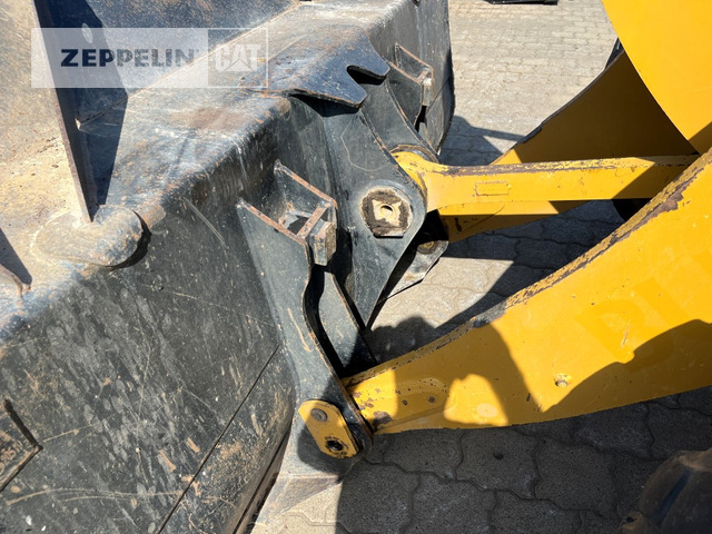 Колесен товарач Cat 938M: снимка 18