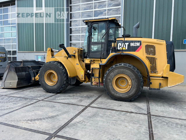 Cat 962M - Колесен товарач: снимка 3 Cat 962M - Колесен товарач: снимка 3
