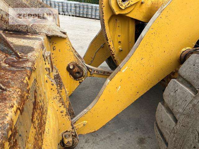 Колесен товарач Cat 966MXE: снимка 10 Колесен товарач Cat 966MXE: снимка 10