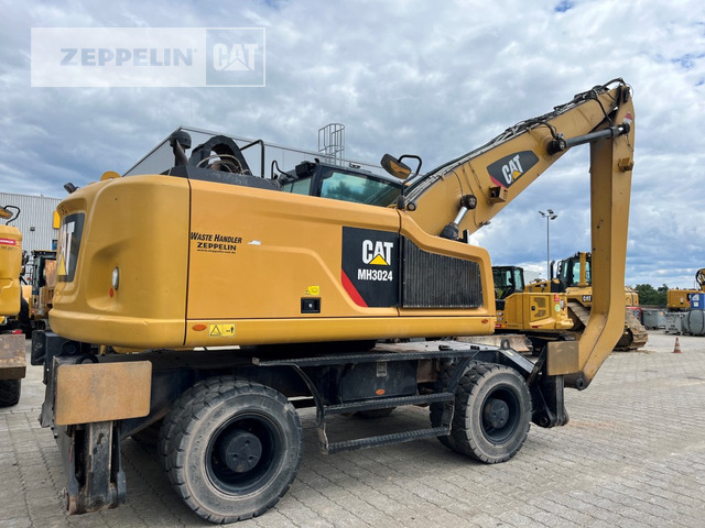 Cat MH3024-06C - Багер за манипулиране на материали: снимка 3 Cat MH3024-06C - Багер за манипулиране на материали: снимка 3