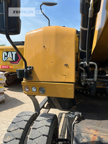 Cat MH3024-06C - Багер за манипулиране на материали: снимка 3 Cat MH3024-06C - Багер за манипулиране на материали: снимка 3