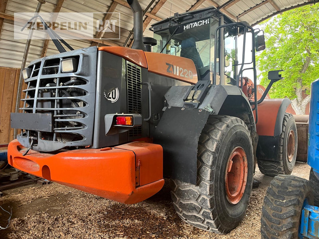 Hitachi ZW220 - Колесен товарач: снимка 3 Hitachi ZW220 - Колесен товарач: снимка 3