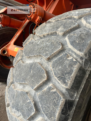 Hitachi ZW220 - Колесен товарач: снимка 5 Hitachi ZW220 - Колесен товарач: снимка 5