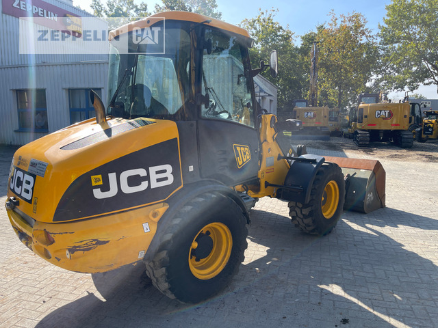 Jcb 406 - Колесен товарач: снимка 2 Jcb 406 - Колесен товарач: снимка 2