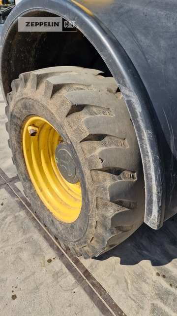 Лизинг на Komatsu WA100M-7 Komatsu WA100M-7: снимка 10 Лизинг на Komatsu WA100M-7 Komatsu WA100M-7: снимка 10