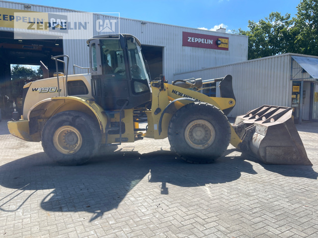 New Holland W190 - Колесен товарач: снимка 2 New Holland W190 - Колесен товарач: снимка 2