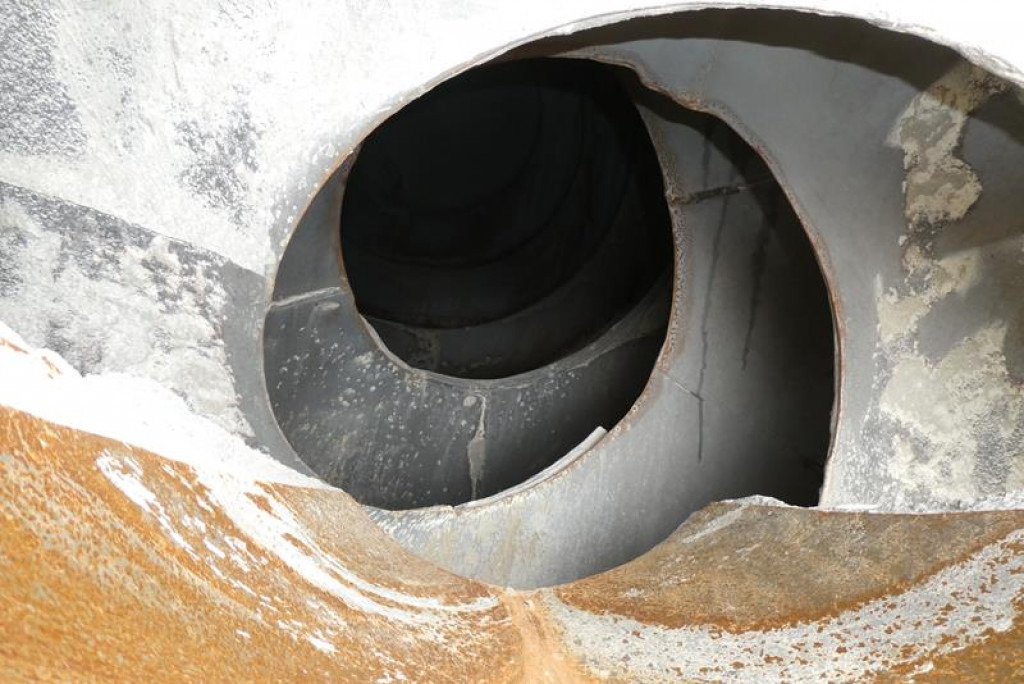 MERCEDES-BENZ Actros 3235 B 8x4 Betonmischer Stetter 9m³ -Deutsch - Камион: снимка 3 MERCEDES-BENZ Actros 3235 B 8x4 Betonmischer Stetter 9m³ -Deutsch - Камион: снимка 3