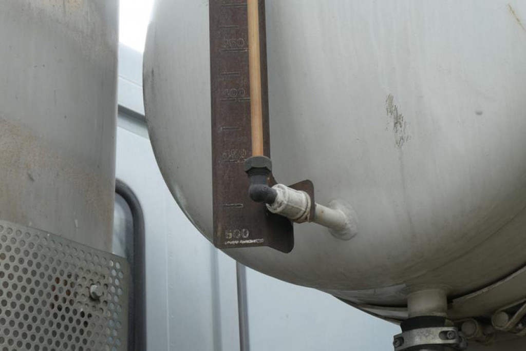 Камион MERCEDES-BENZ Actros 3235 B 8x4 Betonmischer Stetter 9m³ -Deutsch: снимка 13 Камион MERCEDES-BENZ Actros 3235 B 8x4 Betonmischer Stetter 9m³ -Deutsch: снимка 13