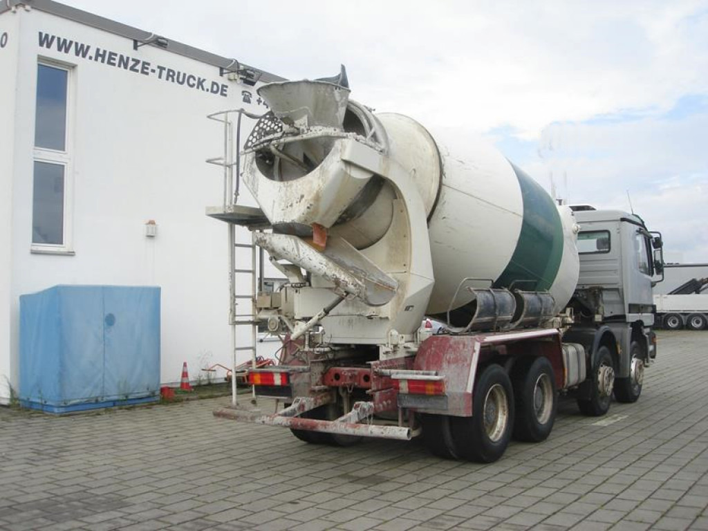 Камион MERCEDES-BENZ Actros 3235 B 8x4 Betonmischer Stetter 9m³ -Deutsch: снимка 9 Камион MERCEDES-BENZ Actros 3235 B 8x4 Betonmischer Stetter 9m³ -Deutsch: снимка 9