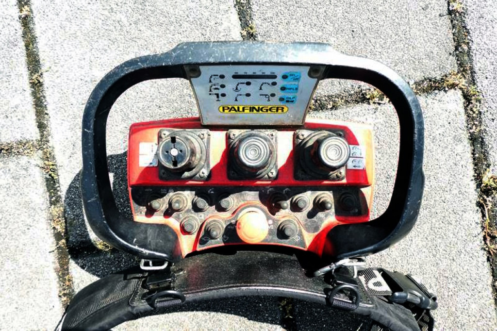 MAN TG-S 26.440 6x4 Pritsche Heckkran PK 27002+Funk - Бордови камион, Камион с кран: снимка 3 MAN TG-S 26.440 6x4 Pritsche Heckkran PK 27002+Funk - Бордови камион, Камион с кран: снимка 3