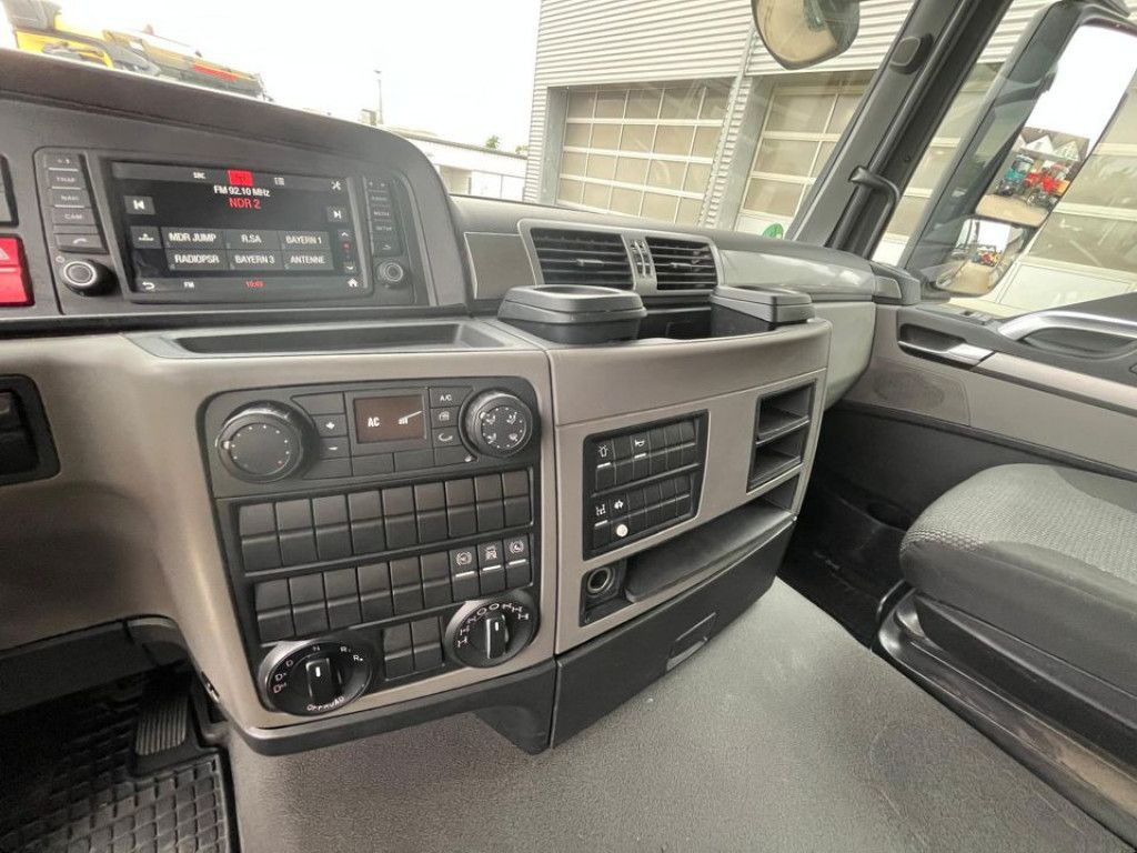 Мултилифт за контейнери камион MAN TG-S 35.460 8x6 4 Achs Muldenkipper Meiller 18m³: снимка 13