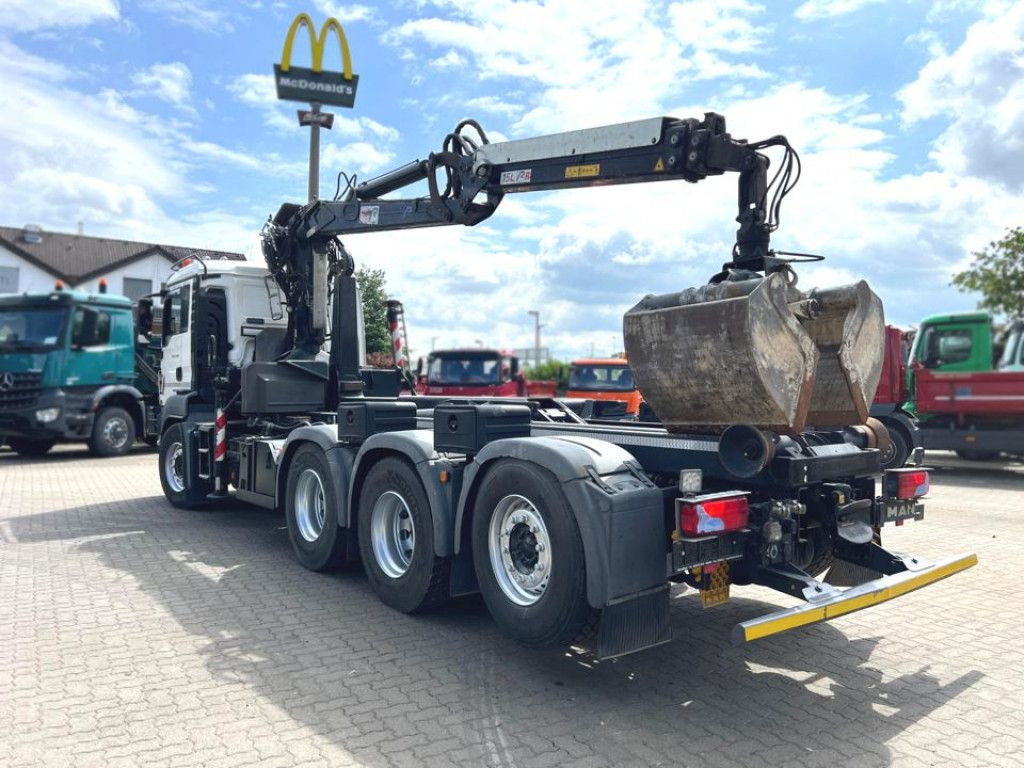 MAN TG-S 35.480 8x4 BL Abrollkipper mit Kran Penz-15 - Камион с кран: снимка 4 MAN TG-S 35.480 8x4 BL Abrollkipper mit Kran Penz-15 - Камион с кран: снимка 4