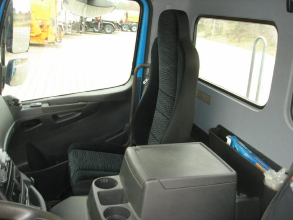 MERCEDES-BENZ Atego 1524 K Absetzkipper TOP +Funkfernbed. - Мултилифт за контейнери камион: снимка 5 MERCEDES-BENZ Atego 1524 K Absetzkipper TOP +Funkfernbed. - Мултилифт за контейнери камион: снимка 5