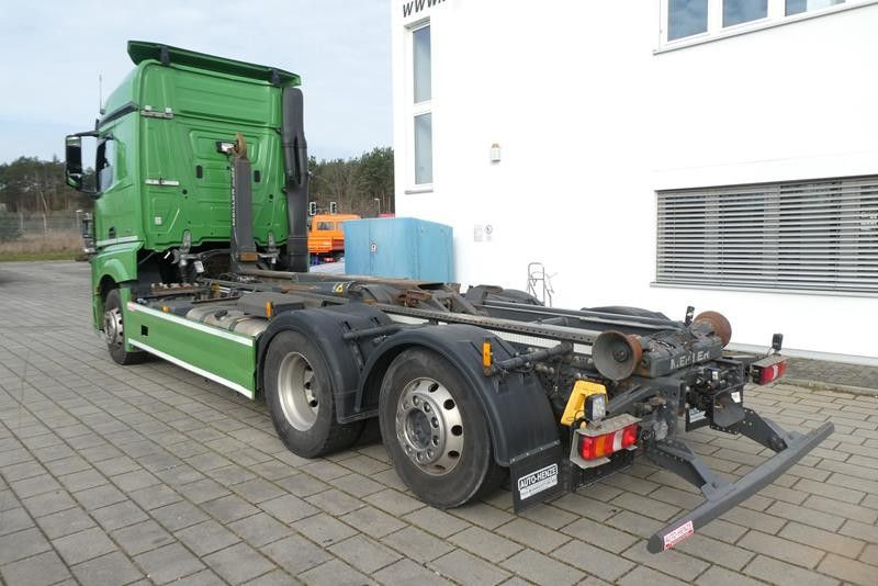 Mercedes-Benz Actros neu 2546 L 6x2 Abrollkipper Meiller - Мултилифт с кука камион: снимка 4 Mercedes-Benz Actros neu 2546 L 6x2 Abrollkipper Meiller - Мултилифт с кука камион: снимка 4