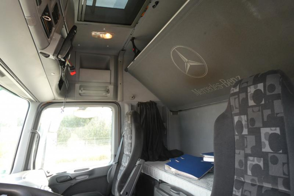 MERCEDES-BENZ Actros 4160 SLT 8x4 4 SZM TITAN -155to.-!! - Влекач: снимка 3 MERCEDES-BENZ Actros 4160 SLT 8x4 4 SZM TITAN -155to.-!! - Влекач: снимка 3