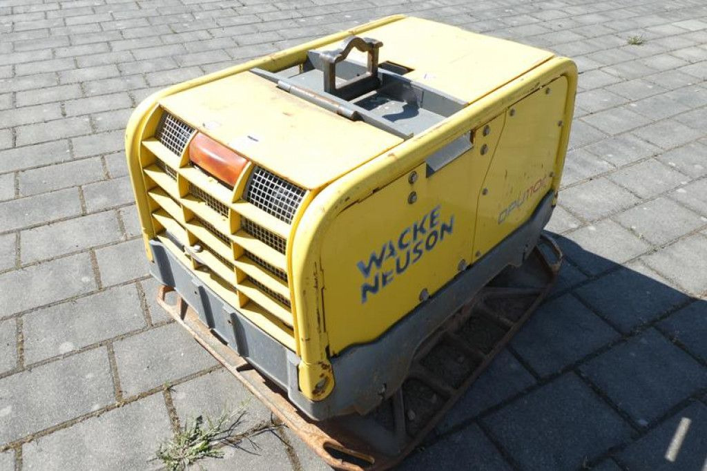 Wacker Rüttelplatte DPU 110rLem970 Baumaschine inkl. Fe - Виброплоча: снимка 4 Wacker Rüttelplatte DPU 110rLem970 Baumaschine inkl. Fe - Виброплоча: снимка 4