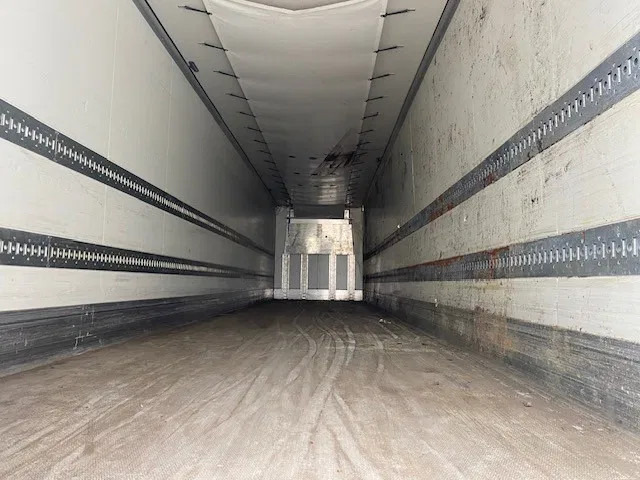Krone koelvries met carrier vector en onderschuifklep accident trailer - Рефрижератор полуремарке: снимка 5 Krone koelvries met carrier vector en onderschuifklep accident trailer - Рефрижератор полуремарке: снимка 5