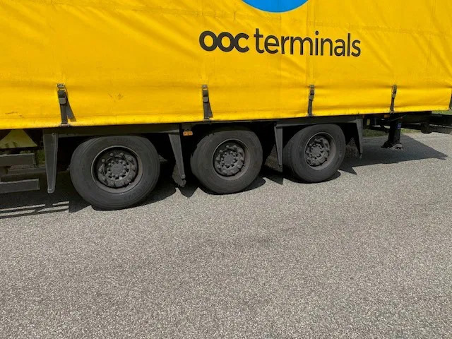 Schmitz Cargobull mega schuifzeil 102 cub , schade, evt met volvo fh 460 mega - Затворена каросерия полуремарке: снимка 5 Schmitz Cargobull mega schuifzeil 102 cub , schade, evt met volvo fh 460 mega - Затворена каросерия полуремарке: снимка 5