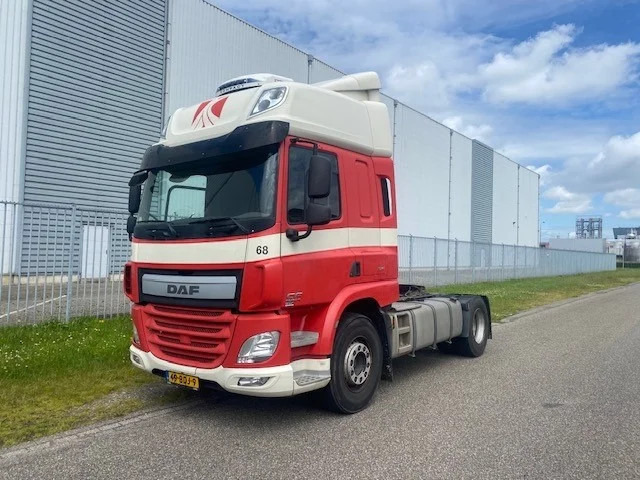 DAF CF 370 spacecab skylights - Влекач: снимка 1 DAF CF 370 spacecab skylights - Влекач: снимка 1