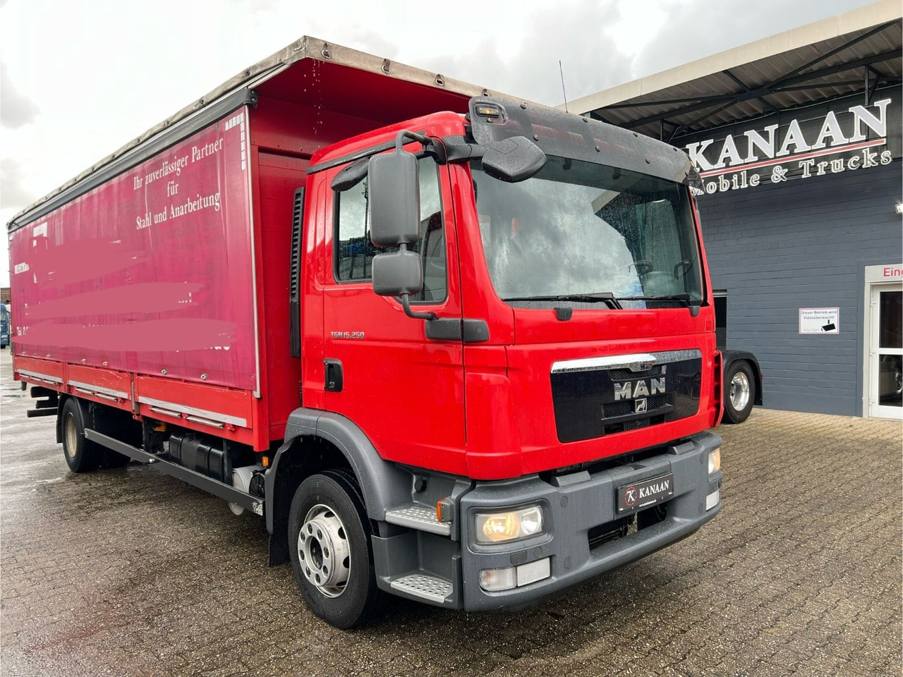 MAN TGM 15.250 Spezial Aufbau Langmaterial 7,5m - Камион с брезент: снимка 1 MAN TGM 15.250 Spezial Aufbau Langmaterial 7,5m - Камион с брезент: снимка 1