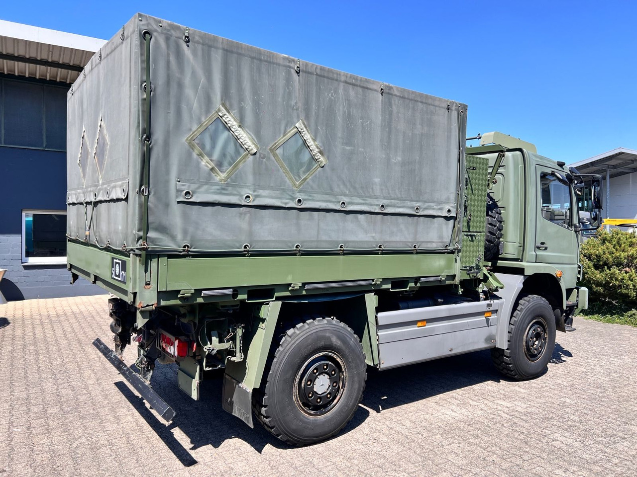 Mercedes-Benz 1018 Atego 4x4 Allrad Miltär Camper Expedition - Контейнеровоз/ Сменна каросерия камион: снимка 5 Mercedes-Benz 1018 Atego 4x4 Allrad Miltär Camper Expedition - Контейнеровоз/ Сменна каросерия камион: снимка 5