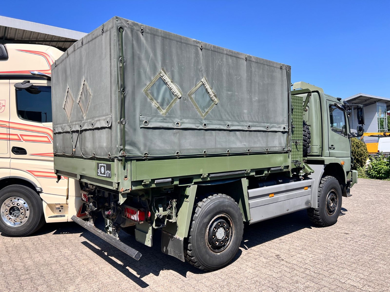Mercedes-Benz 1018 Atego 4x4 Allrad Miltär Camper Expedition - Контейнеровоз/ Сменна каросерия камион: снимка 4 Mercedes-Benz 1018 Atego 4x4 Allrad Miltär Camper Expedition - Контейнеровоз/ Сменна каросерия камион: снимка 4