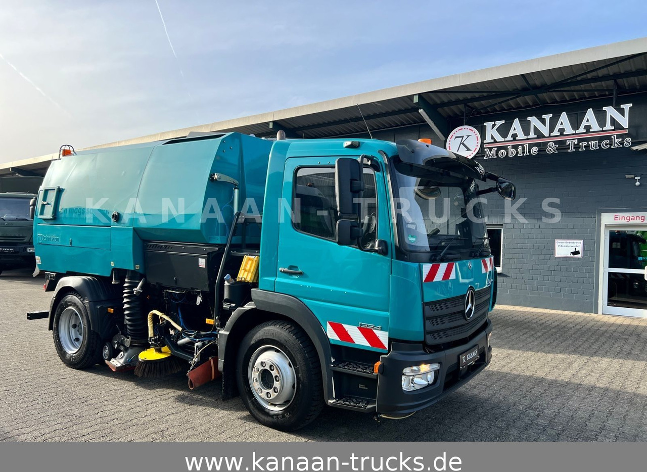 Mercedes-Benz 1324 Atego Johnston VT652 120TKM Euro6b - Мотометачна машина: снимка 1 Mercedes-Benz 1324 Atego Johnston VT652 120TKM Euro6b - Мотометачна машина: снимка 1